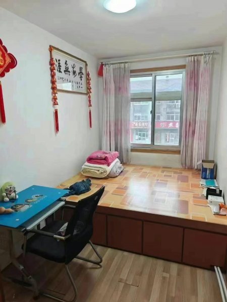 供销二区2楼72平，3室精装双气，价格可议。