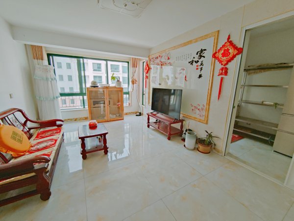 首次出租香格里拉一区3楼