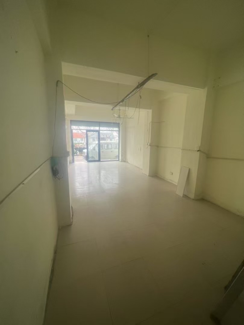 怡园小区门口门市出租