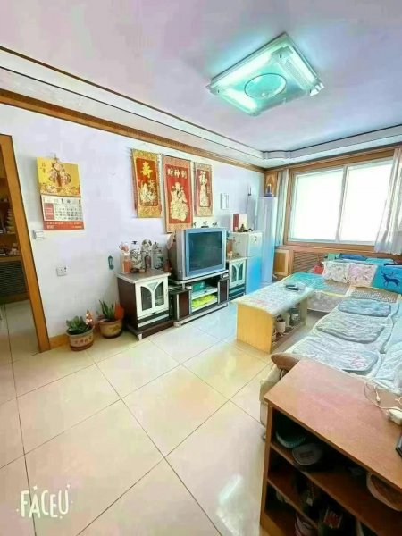 向阳二区，3楼，90平，41.8万，两室两厅可改三室
