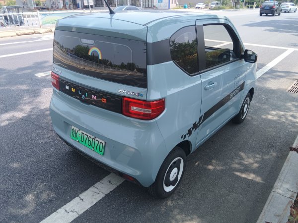 五菱宏光出售