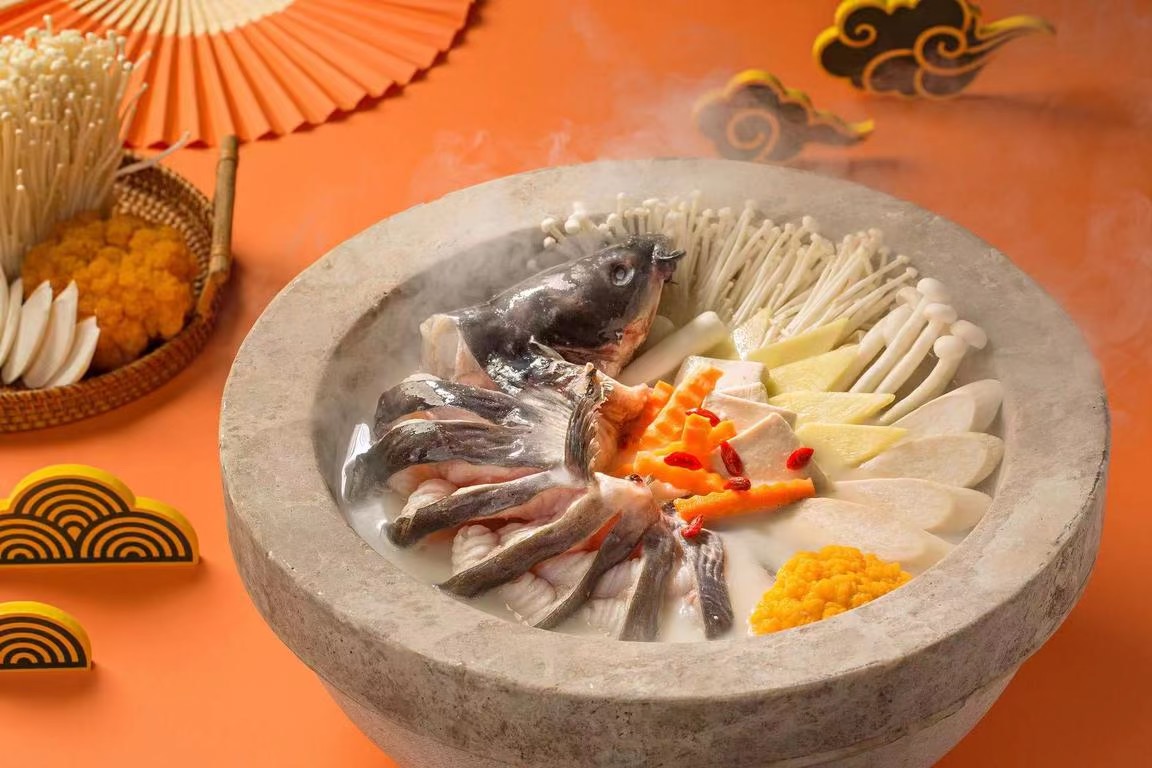 @餐饮连锁草帽鱼招聘前厅收银员、后厨配菜@