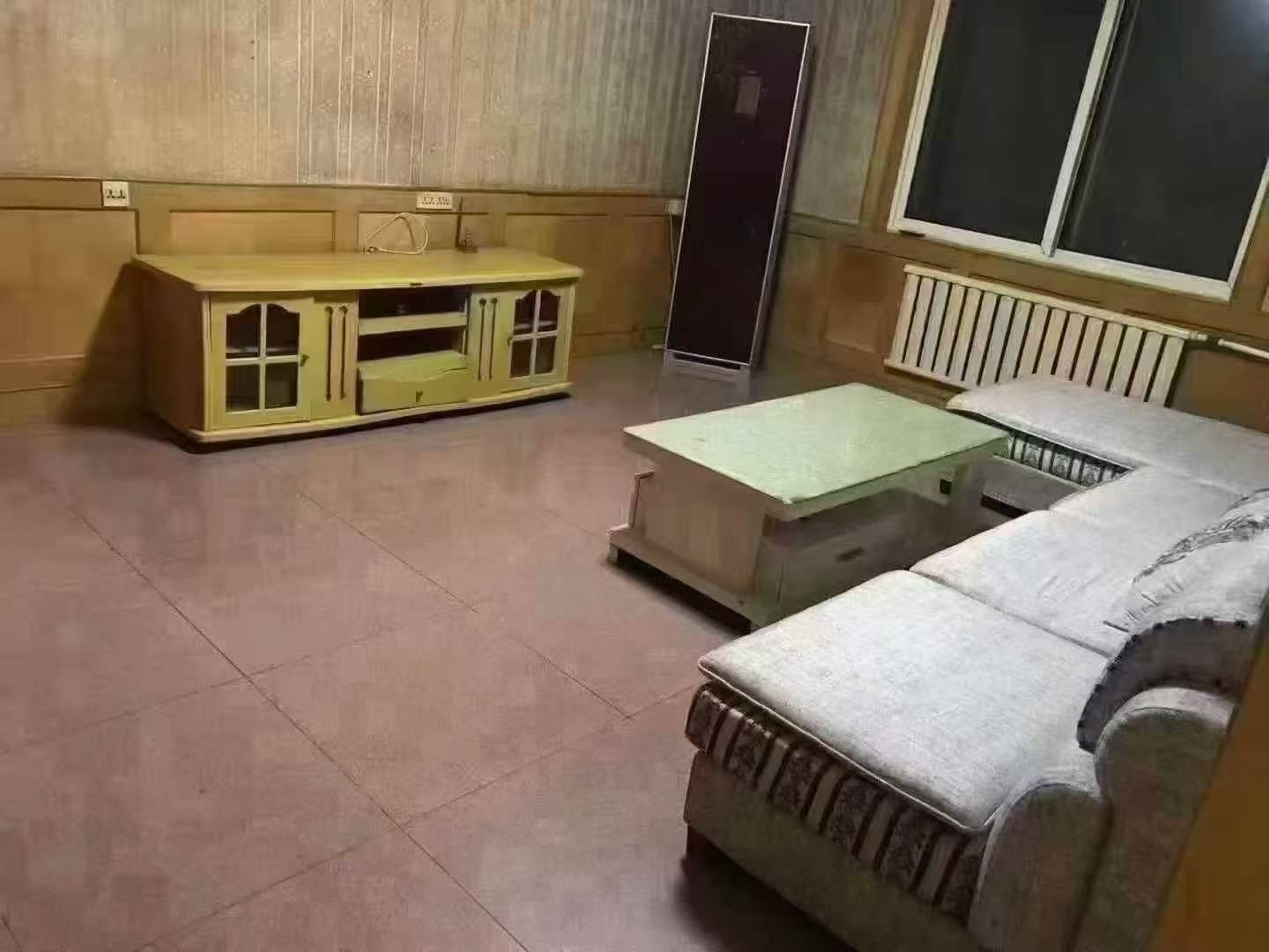 捡漏二实小府前学区房，​富寓小区一楼边户108.6平三室两厅一卫三室朝阳仅售4880/平