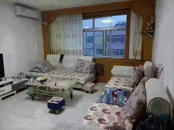 阳光丽苑 4楼 非顶楼，67平 18.8万 两卧，双气齐全