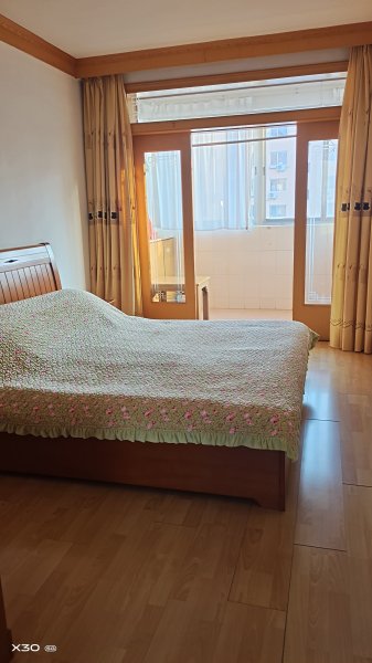 兴东小区2楼76.8平精装带家具家电42万，畅园小区初中官地市场利群超市