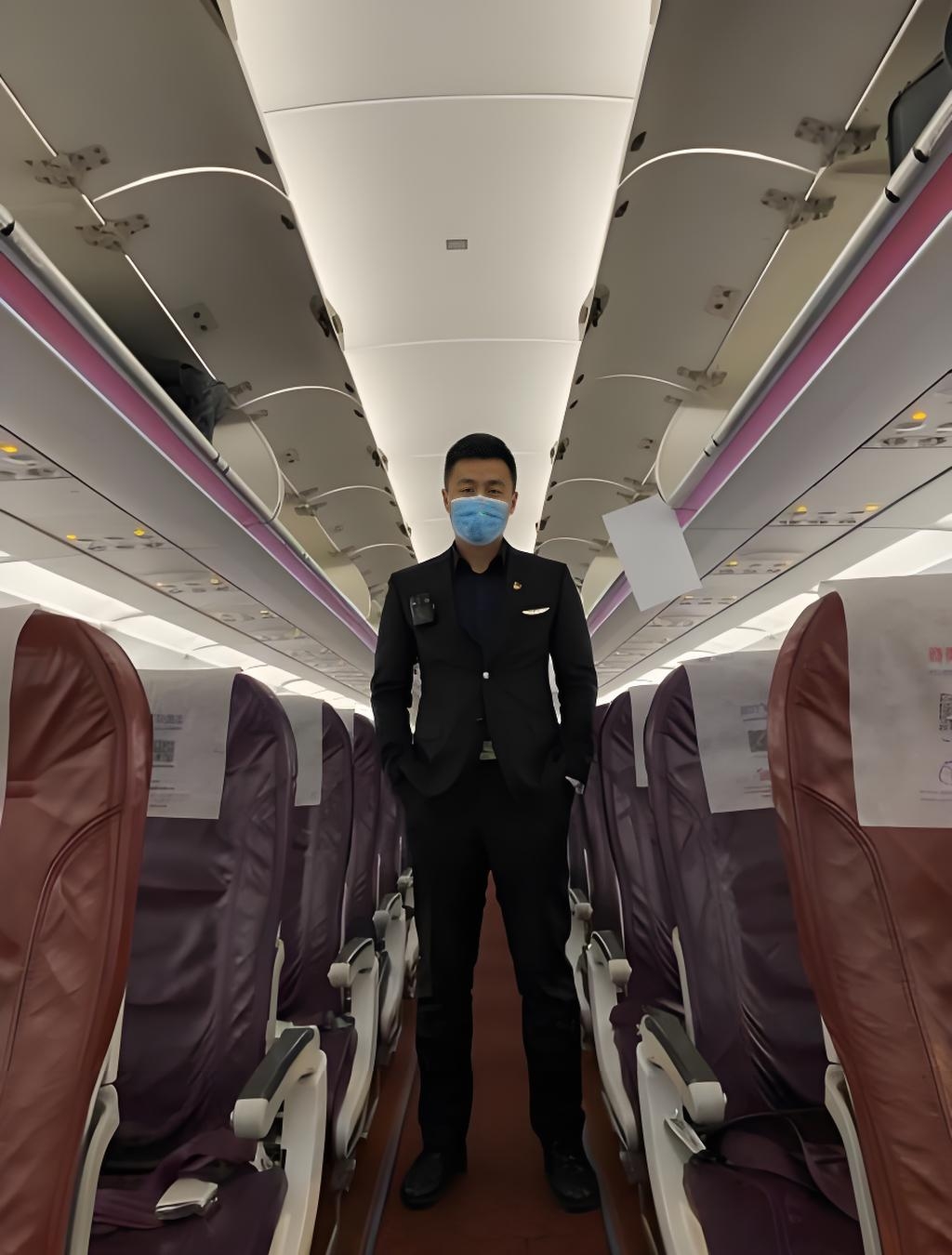✔✔✔国内四大航司招聘空姐、空少，名额有限