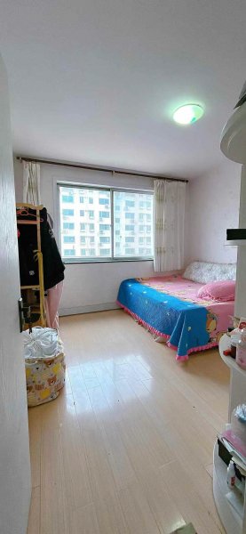 怡园小区2楼，77平，38.8万 三室一厅