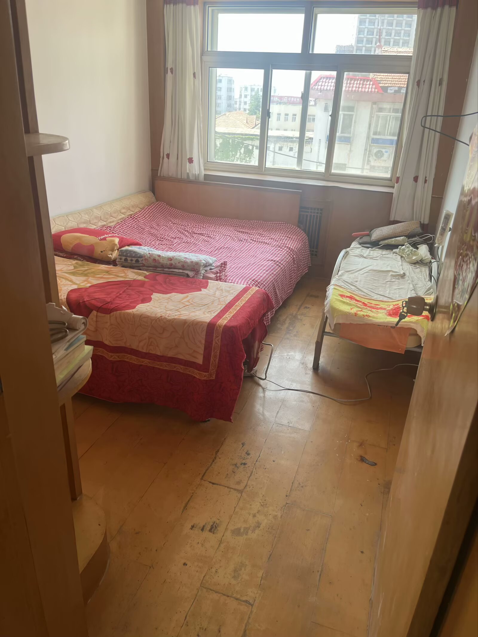 出租政府一区三楼