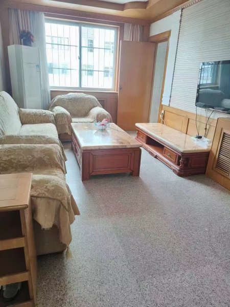兴东小区一楼