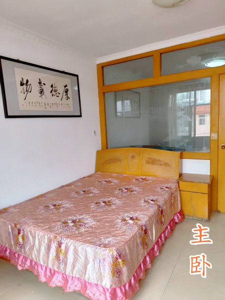 东山小区5楼75平3室家电家具齐全双气有空调热水器800/月干净整洁拎包入住