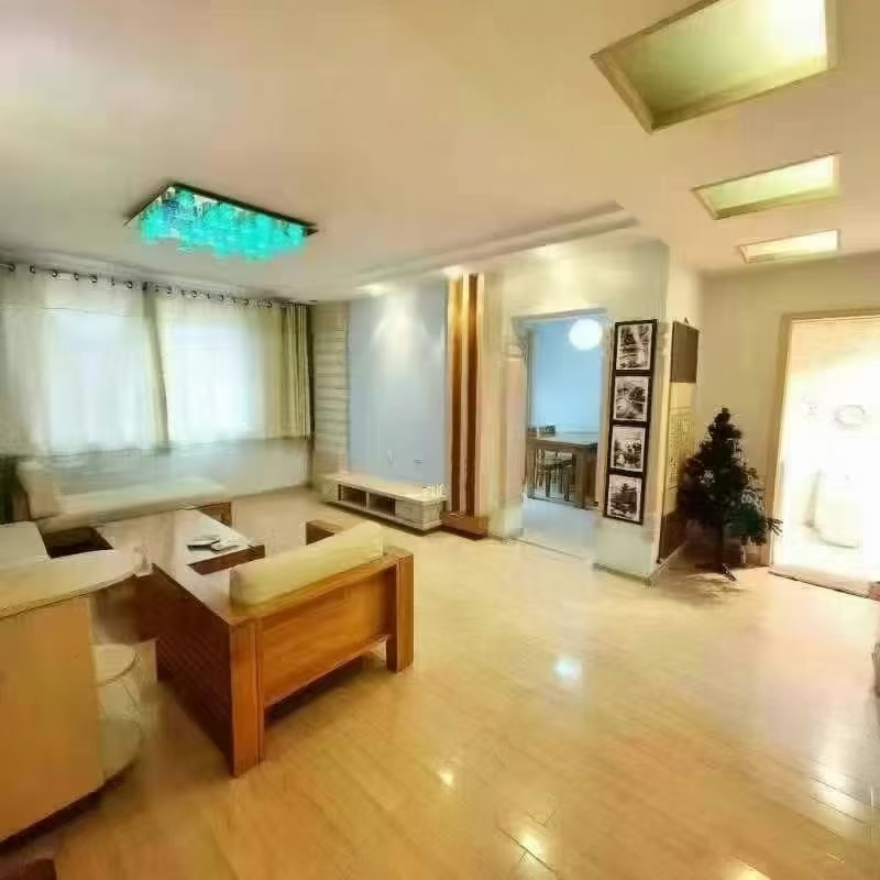 罗马阳光城 4楼，110平，53.8万​ ‌‍ 三居室，精装‎