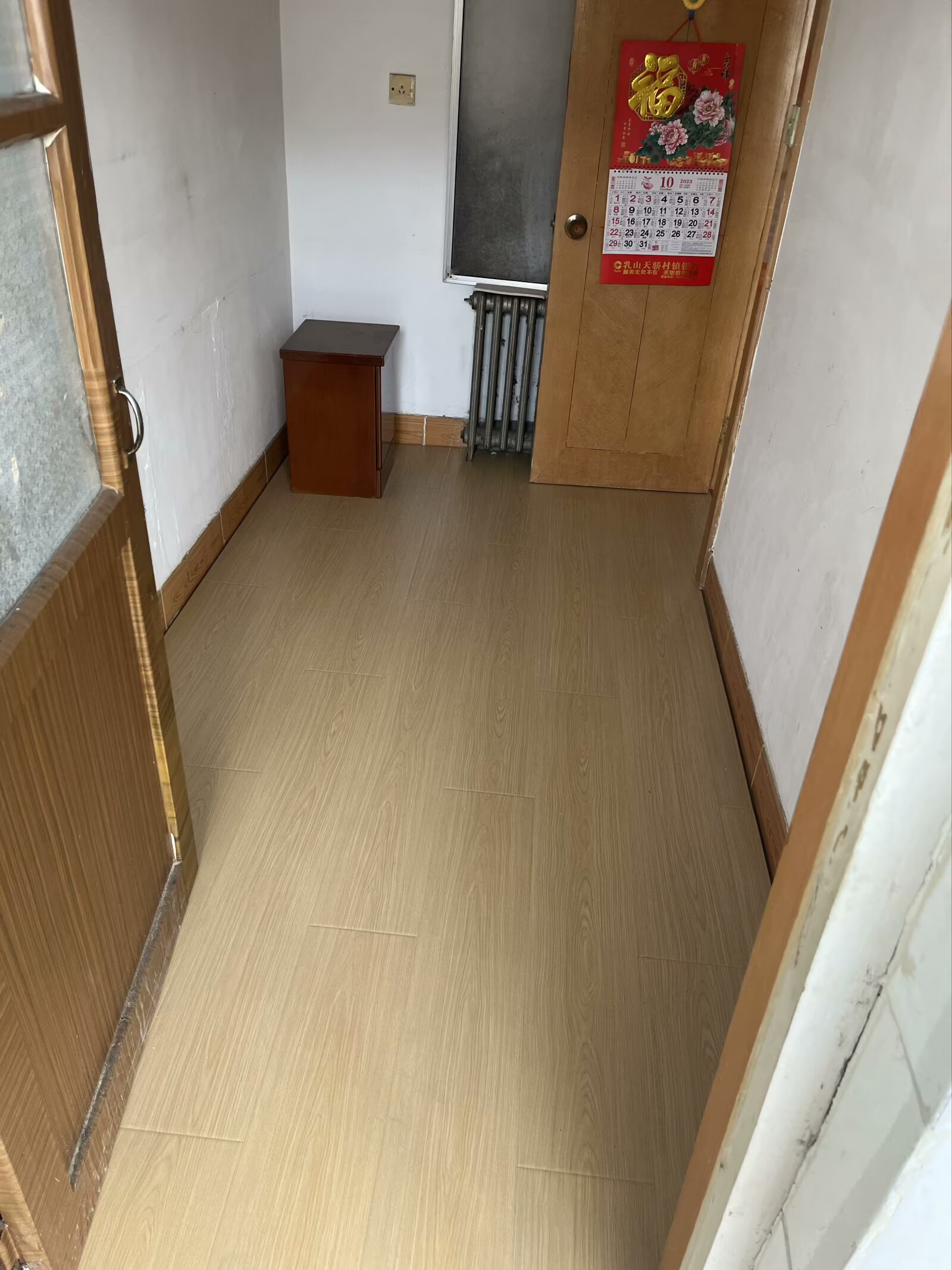 出租华冠小区三楼