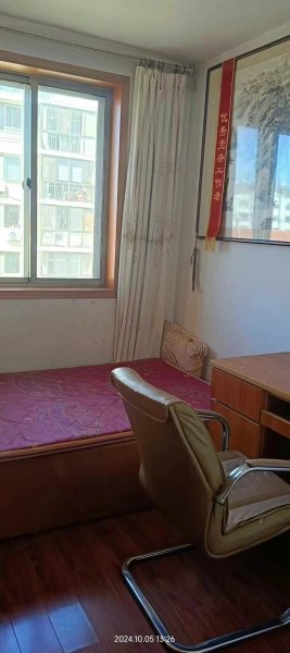 ​​​​​​​​官地明珠花园3楼124平，地暖实木精装，3室南厅68.8万‎ ‏﻿  