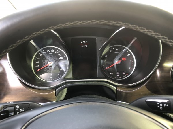奔驰V260尊贵版，