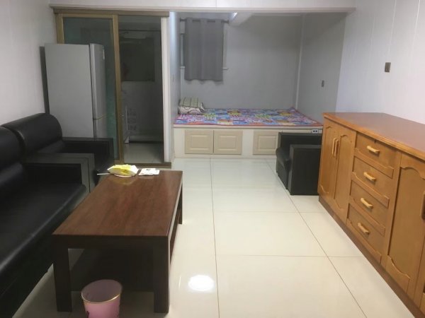 出租 西城华府公寓 拎包入住 月租700
