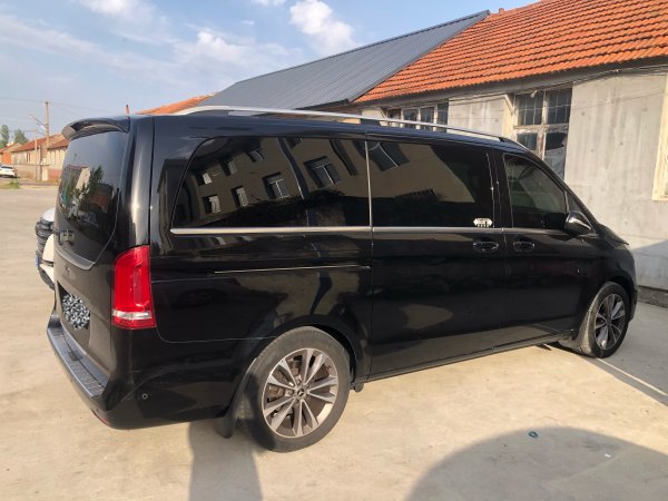 商务车奔驰V260尊贵版