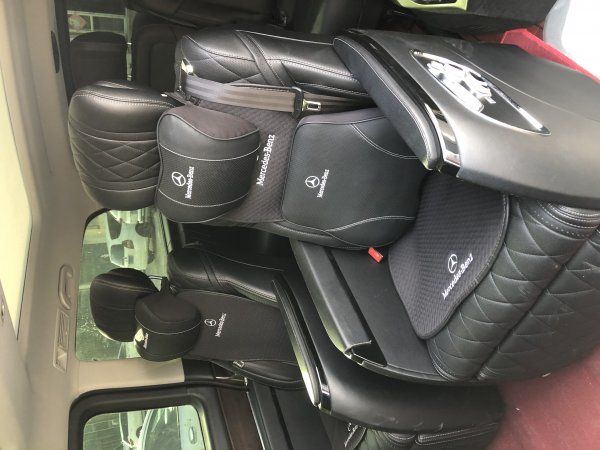 商务车奔驰V260尊贵版