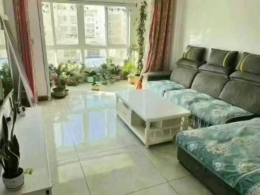 恒泰小区精装二楼低价出售