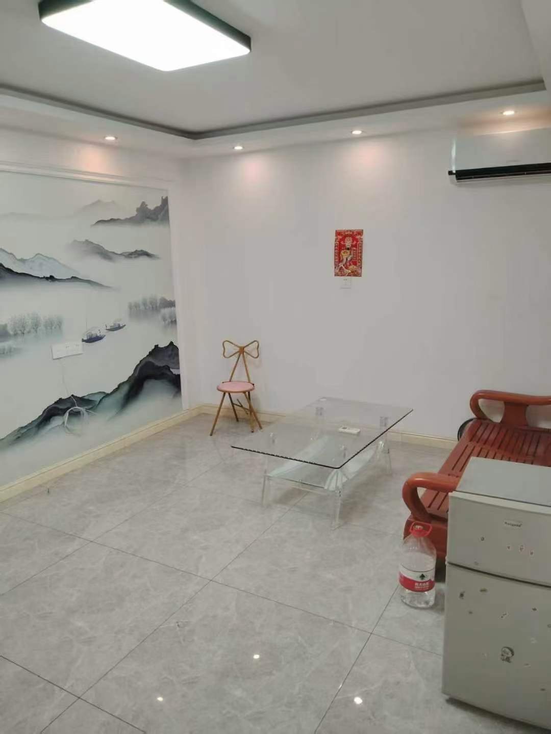 东山小区三楼精装