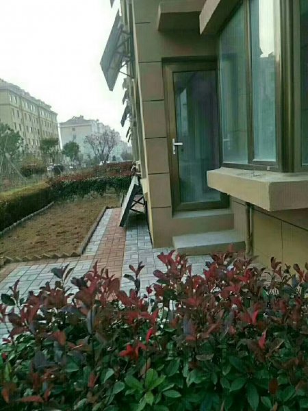 个人推荐：幸福三期一楼带花园117平毛坯房三卧两卫73.8万房证已办理