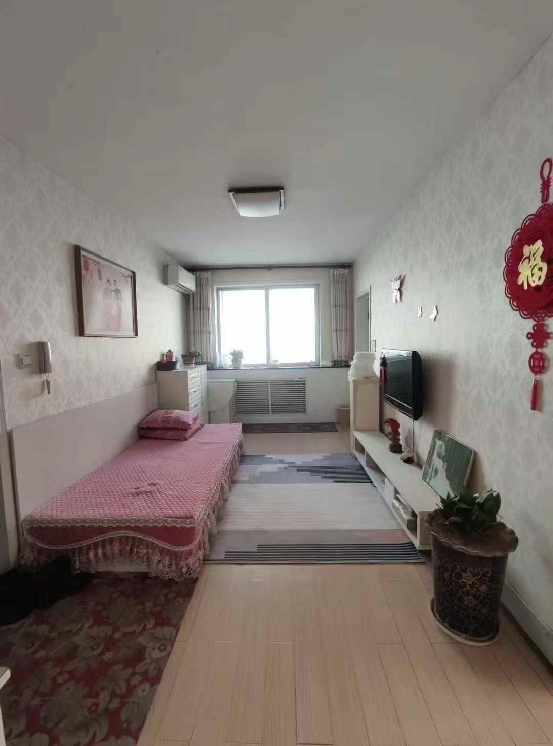 怡园光明学区房，怡园小区黄金二楼78平，北厅，三室，两室向阳售38.8万