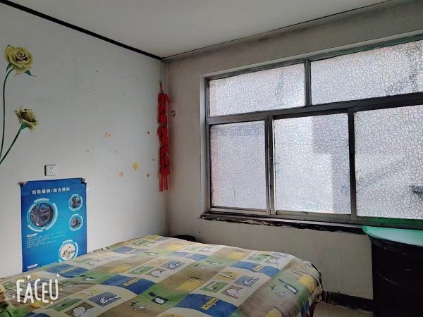 出租自家楼房 福利巷一楼 73平 三室 地暖天然气 家里干净板正 月租800