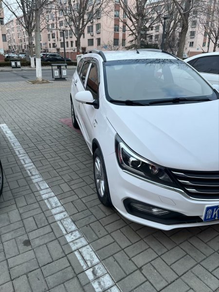 出售顶配宝骏310W商务车可置换