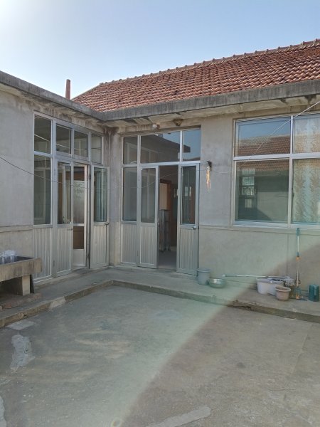 金青岭公园跟前平房出租