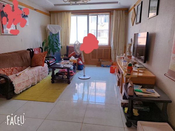 首次出租兴东小区2楼89平，2室两厅，双气家具家电齐全 月租1000元！年租年付