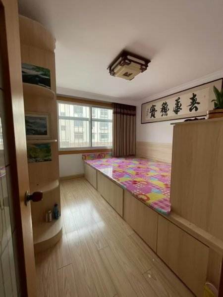 城东一区，一楼东边户，89平，48.8万 两室两厅可改三室