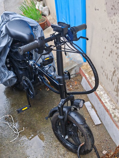 家庭变迁处理两辆电动车