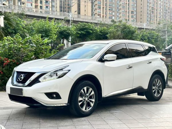 日产楼兰，自家车，开的很仔细，0补漆，3万公里