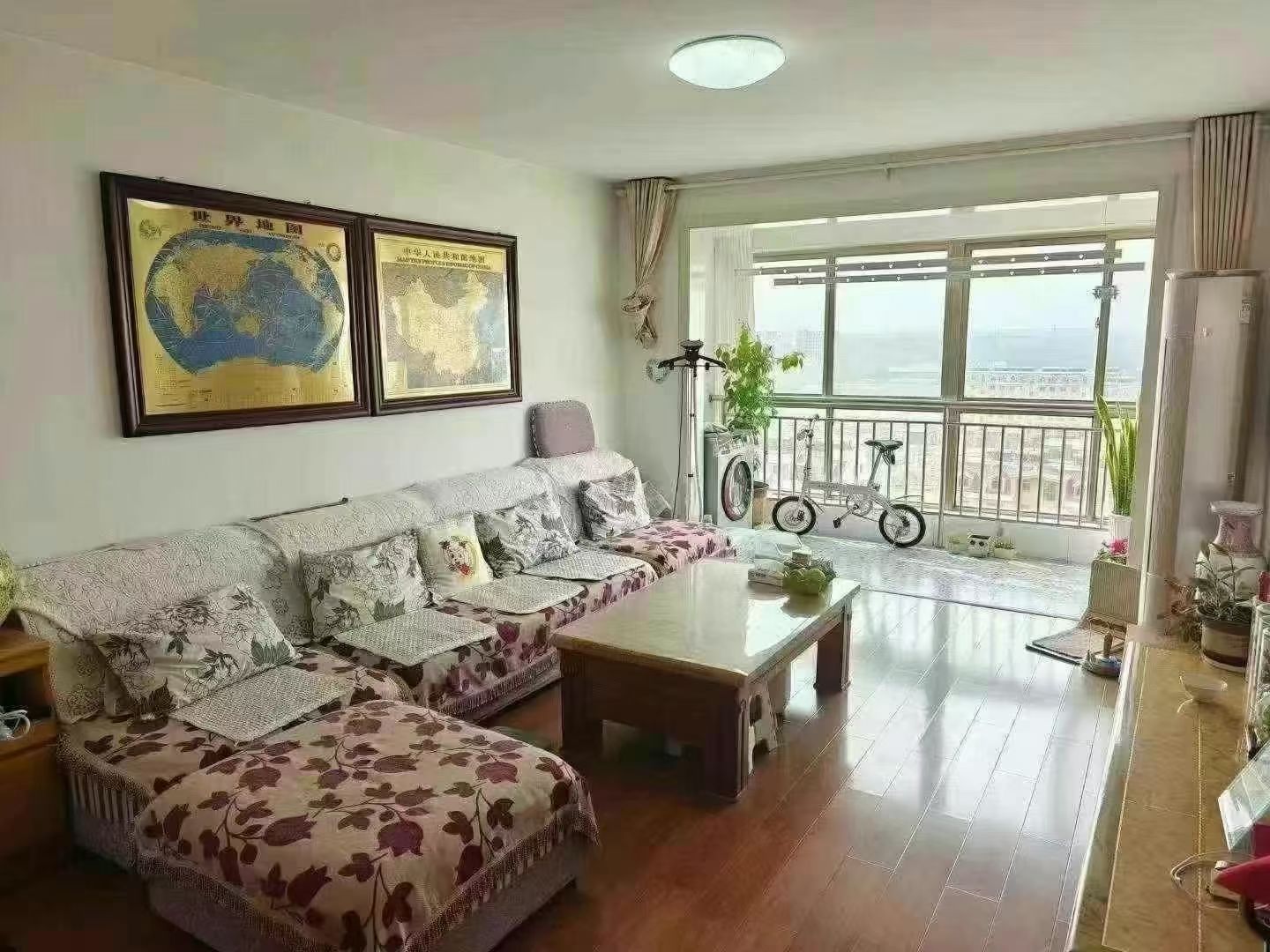 西城华府电梯11楼，95平，南厅南北卧室，落地窗，前方无遮挡，送大草棚，37.8万