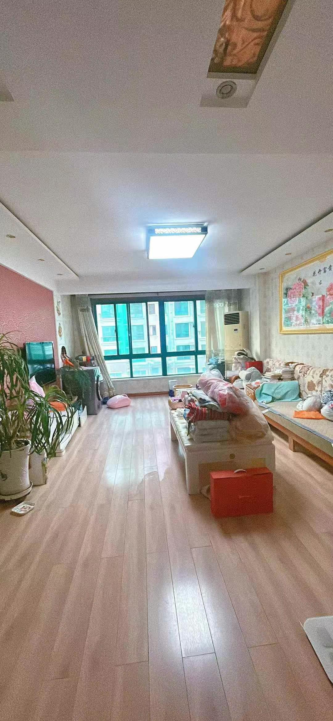 香格里拉一区框架3楼103平， 63.8万 三室两厅二卫