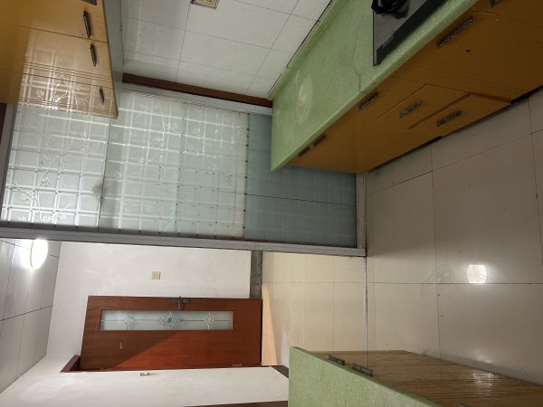 久久发对面金银苑特价出售6楼