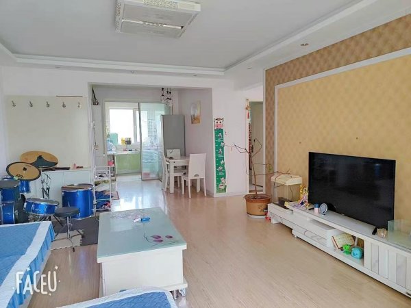 文苑小区精装短住四楼出售