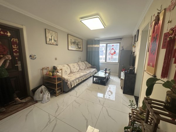 捡漏精装短住房！光明小区4楼边户66.6北厅仅售22.8不议价