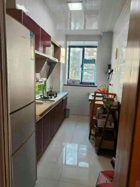 【阳光丽苑稀缺好房！38.8万抢住精装现房｜房东直售无中介费】