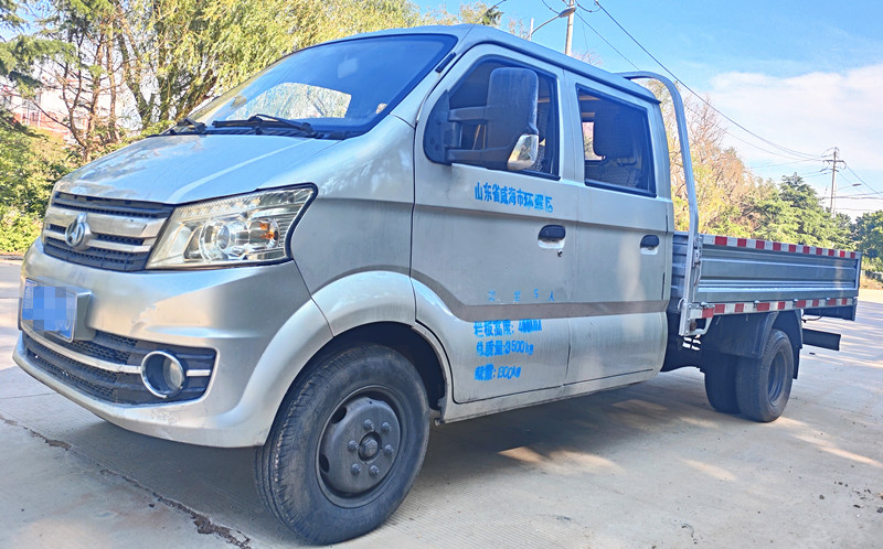 2018年3米1斗长安大双排货车