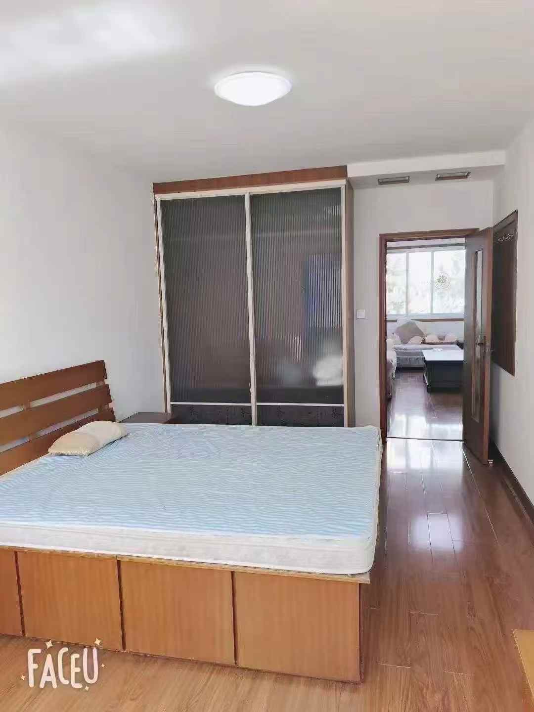 特价黎明花园小区 二楼95.51平，两室，精装地暖，两个空调，家电齐全、拎包入住