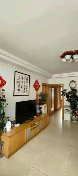 仅售7天，前源小区3楼东边户，94平，全明户型，洗手间带窗户，仅售35.8万