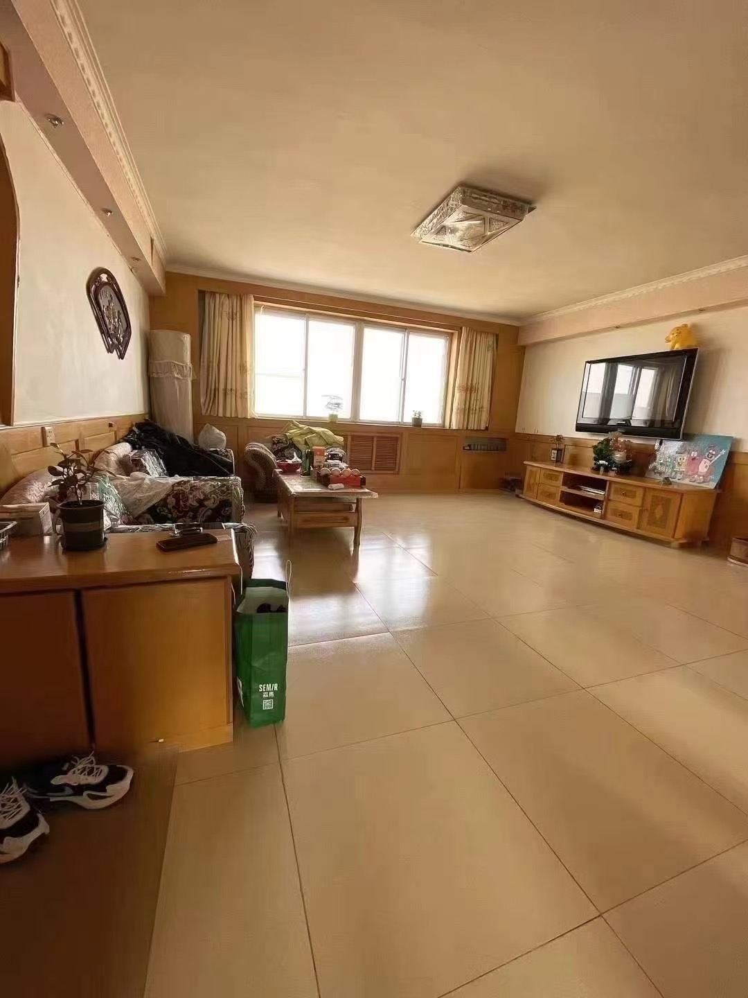 金丰对面向阳二区5楼106平大北厅三室朝阳三室两厅25.8万
