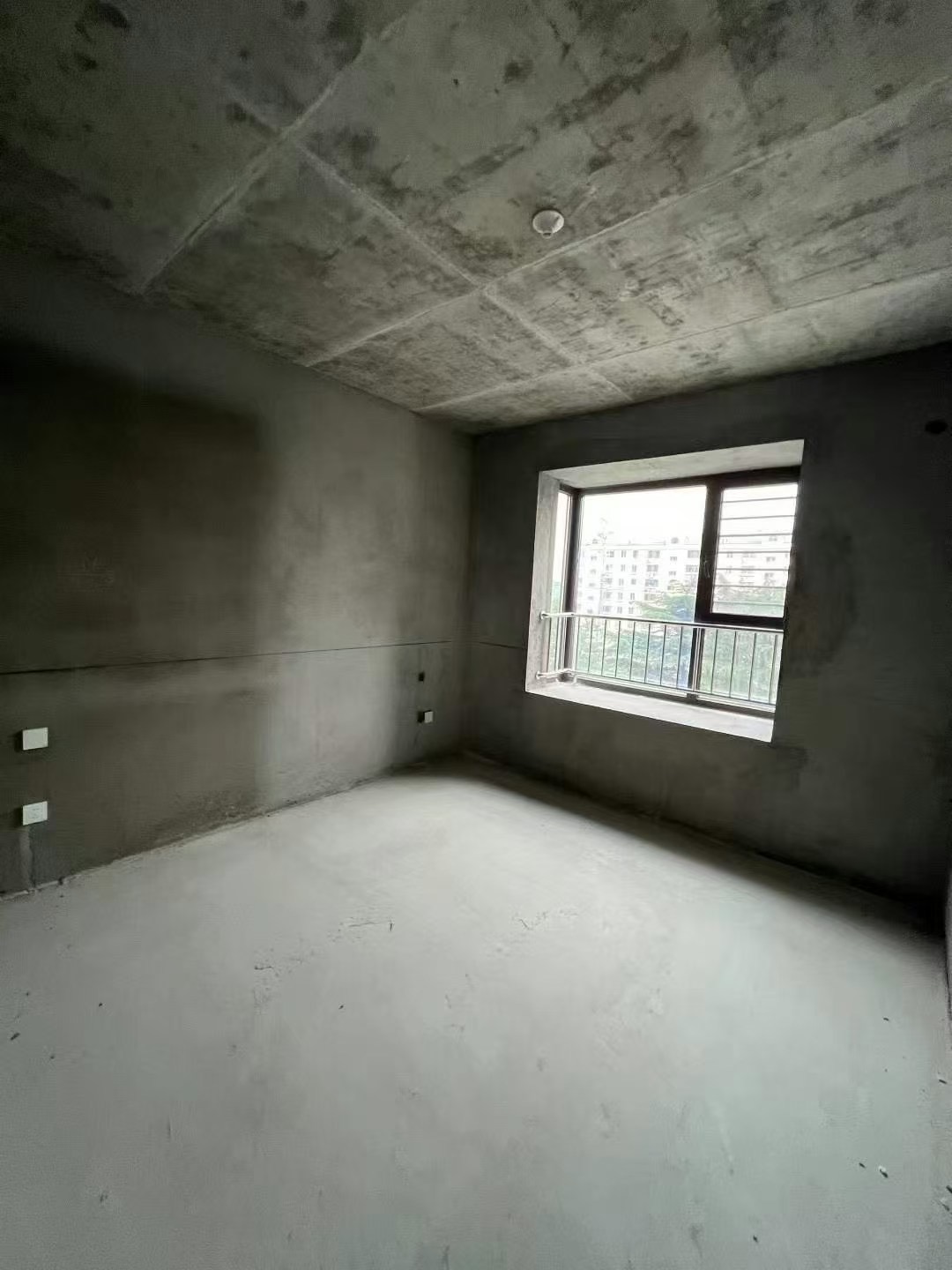 仅售10天】丽景华庭框架电梯房7楼【非顶楼】117平 三室两厅两卫 58.8万 赠送储藏室