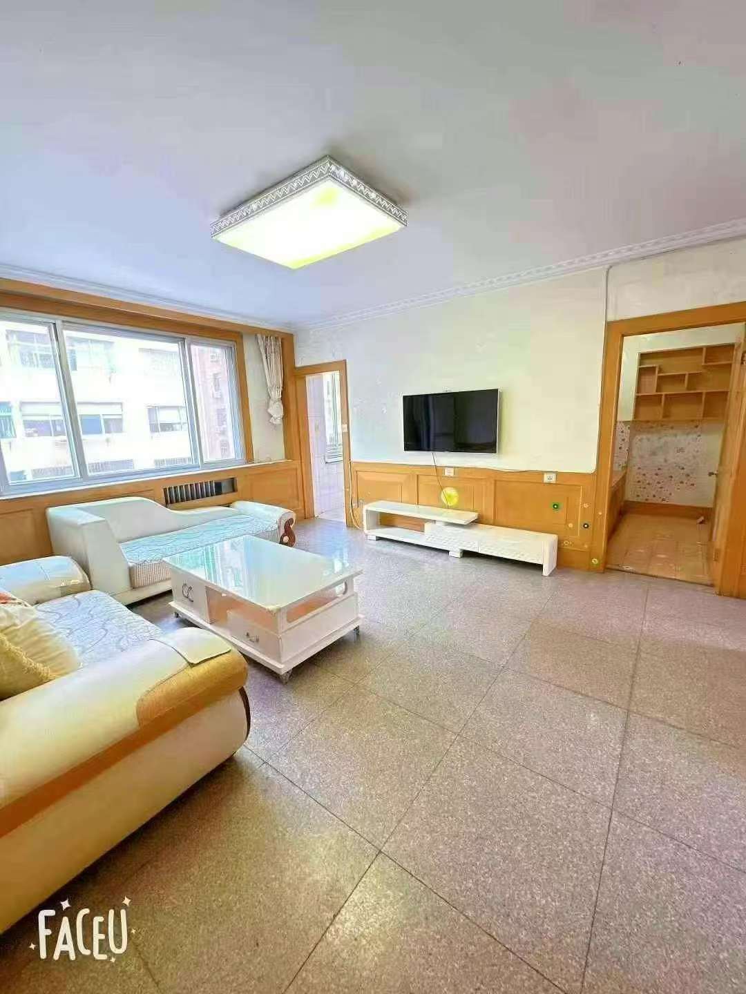 馨园小区84平，2楼，37.8万，三居室