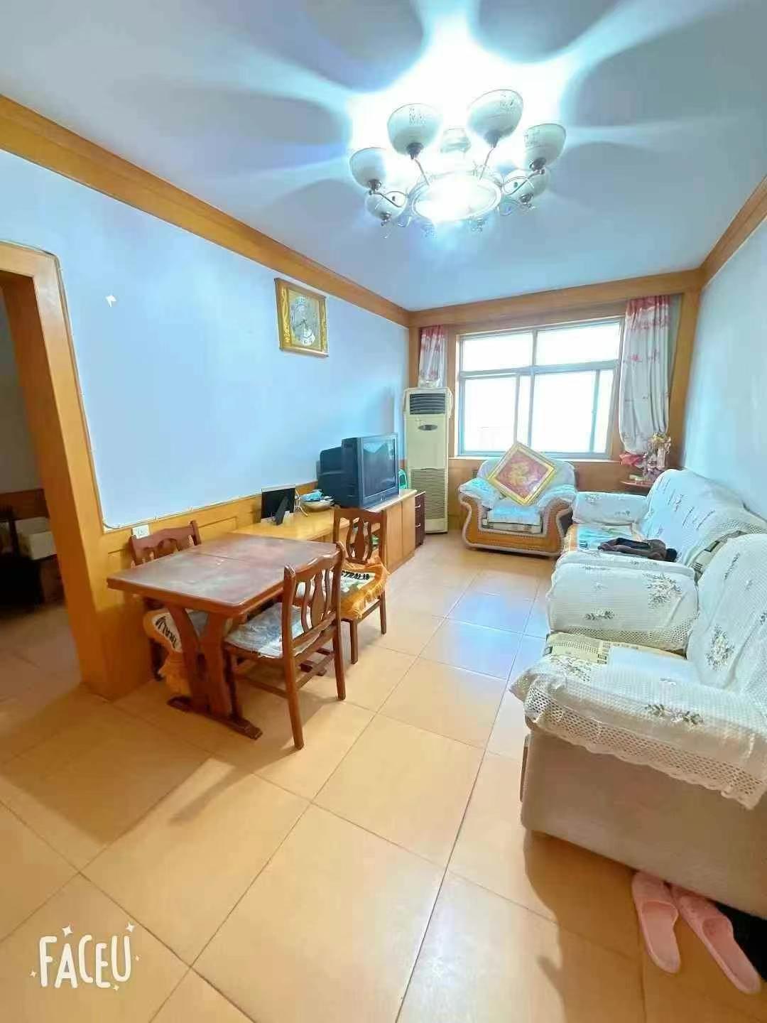 城东二区，2楼，75平，43.8万，北厅户型可改三室