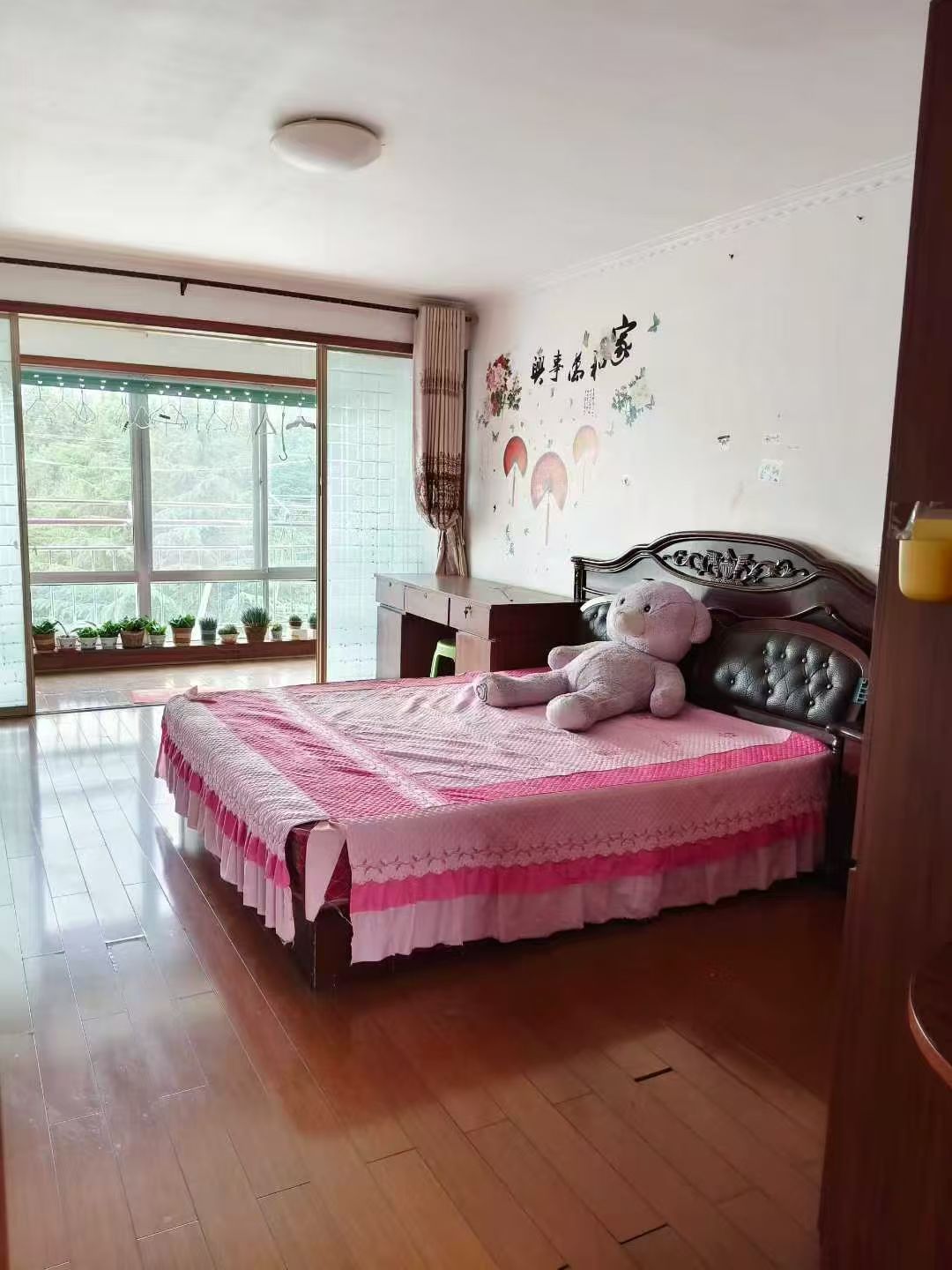 润泽小区四楼出租
