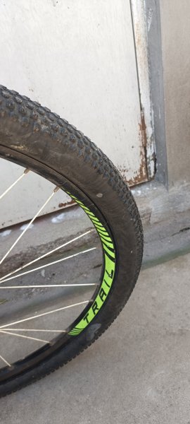 九成新美利达自行车