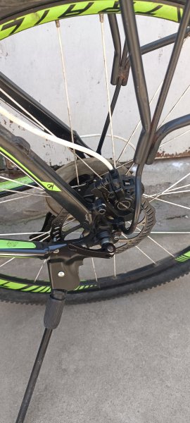 九成新美利达自行车