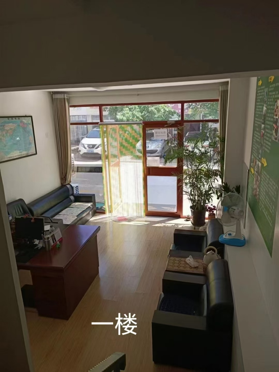 乳山 富豪城小区 西门卫北 临街门市房 商住两用