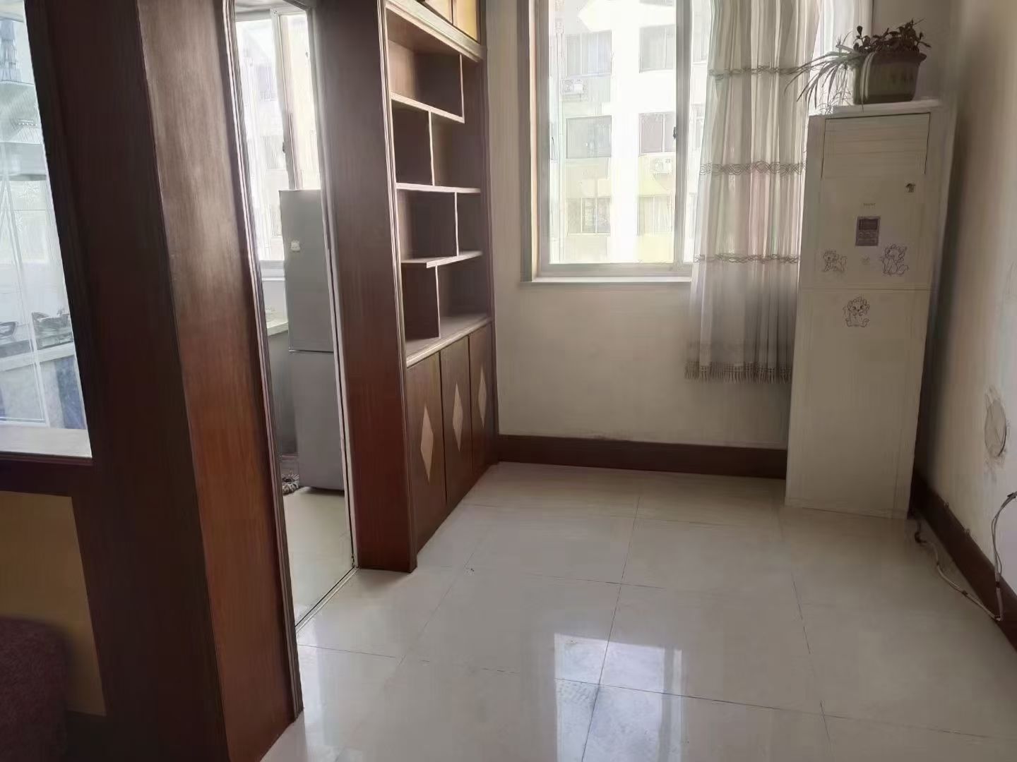 河滨小区3楼出租